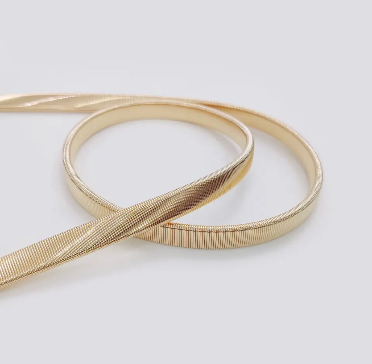 Circle Medallion Gold Elastic Metal Belt-1